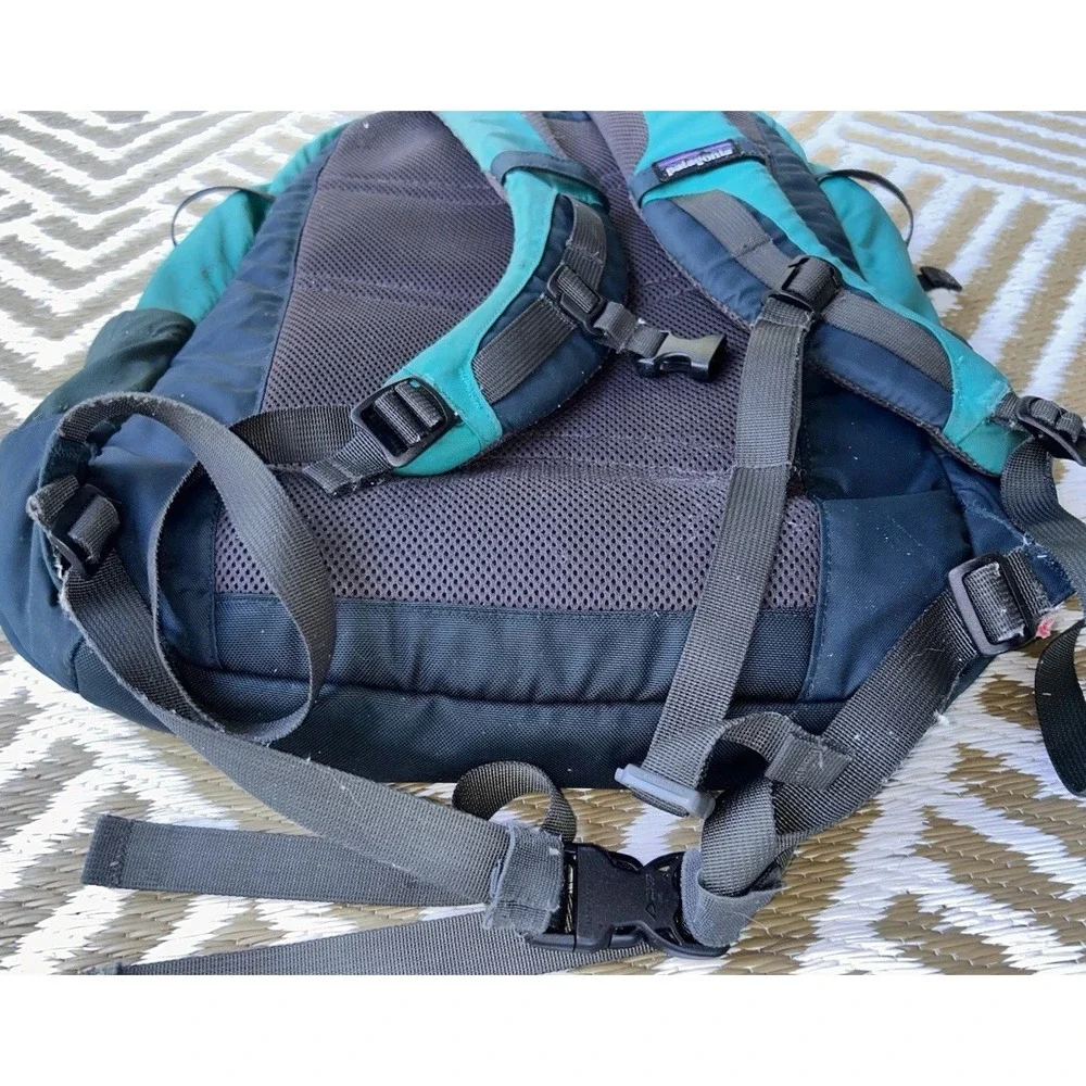 VINTAGE PATAGONIA FUEGO 32L Hiking Camping Backpack Day Hike Teal NEEDS TLC